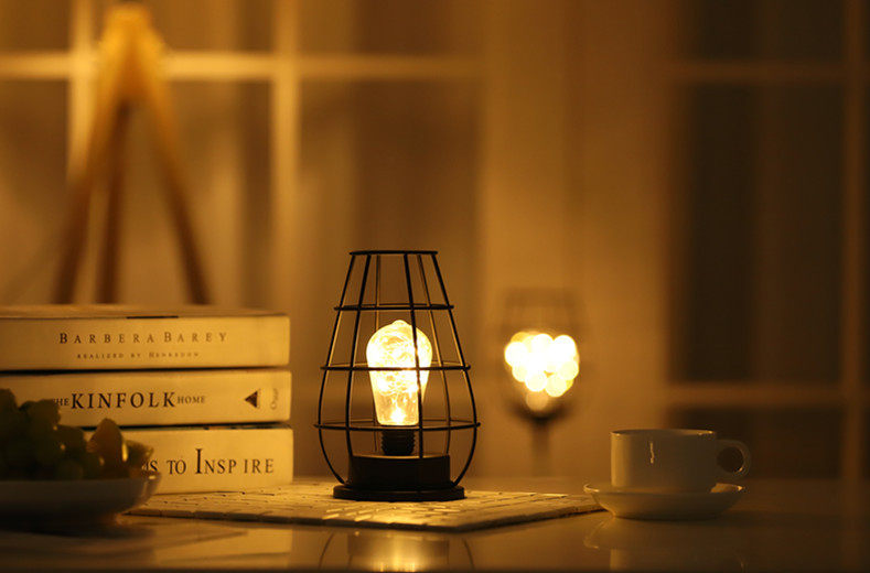 Nordic wrought iron night light creative wine bottle decoration table lamp restaurant bar battery bedside romantic decoration atmosphere lamp
