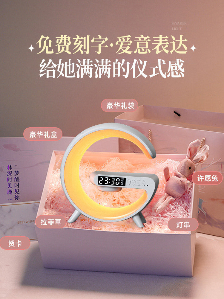 520 Valentine's Day birthday gift for girls to girlfriends, girlfriends, practical Bluetooth speakers, night lights