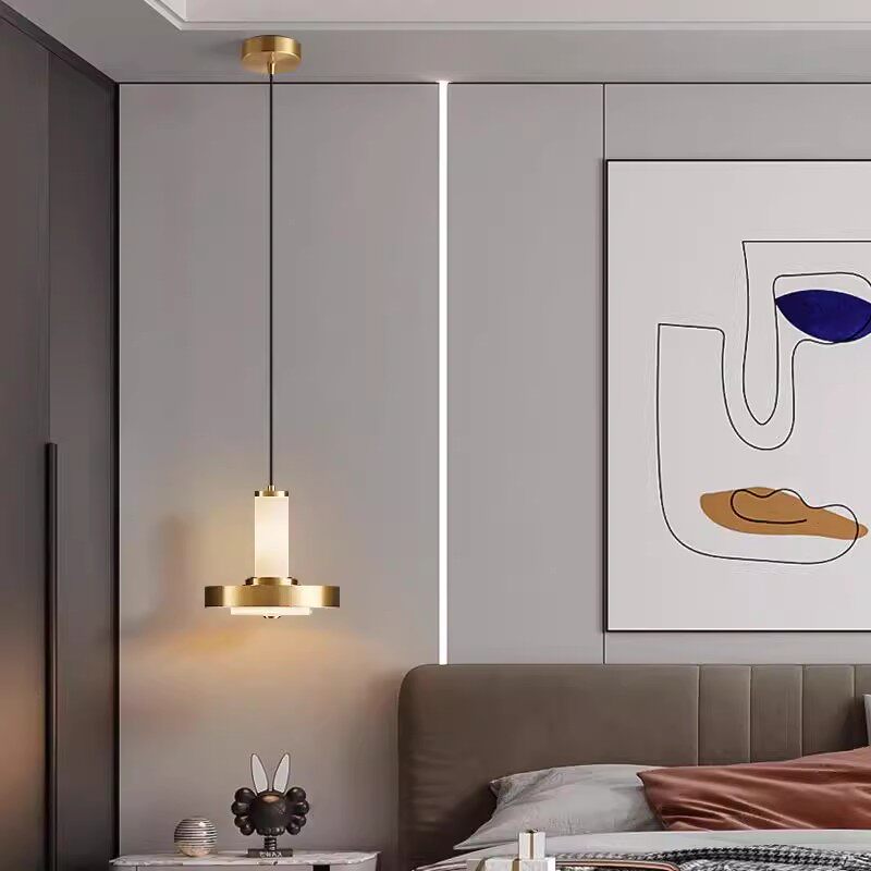 The bedside chandelier in the bedroom is simple and modern, light luxury, high-end atmosphere, background wall, long-line bedside lamp, small chandelier lamp